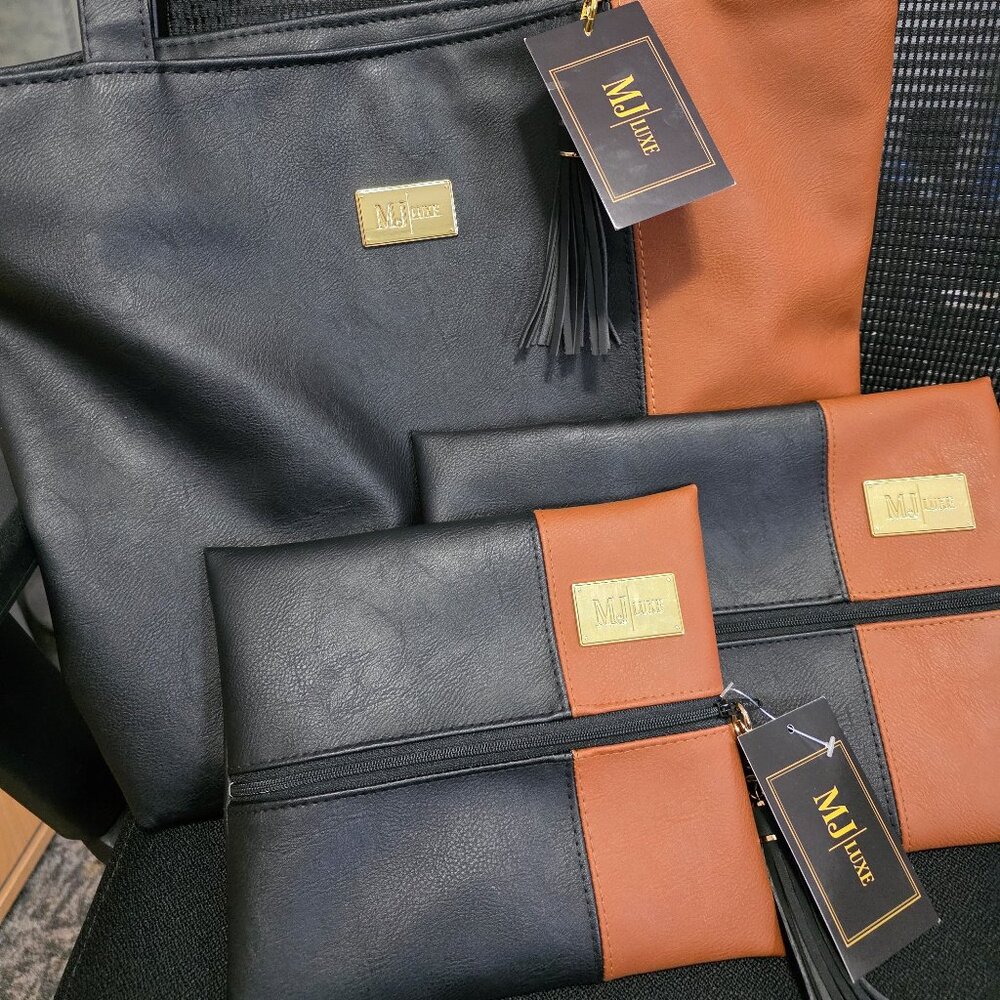 NWT MJ Makeup Junkie Luxe Duet Daykeeper with Med & Sm- Cafe Noir